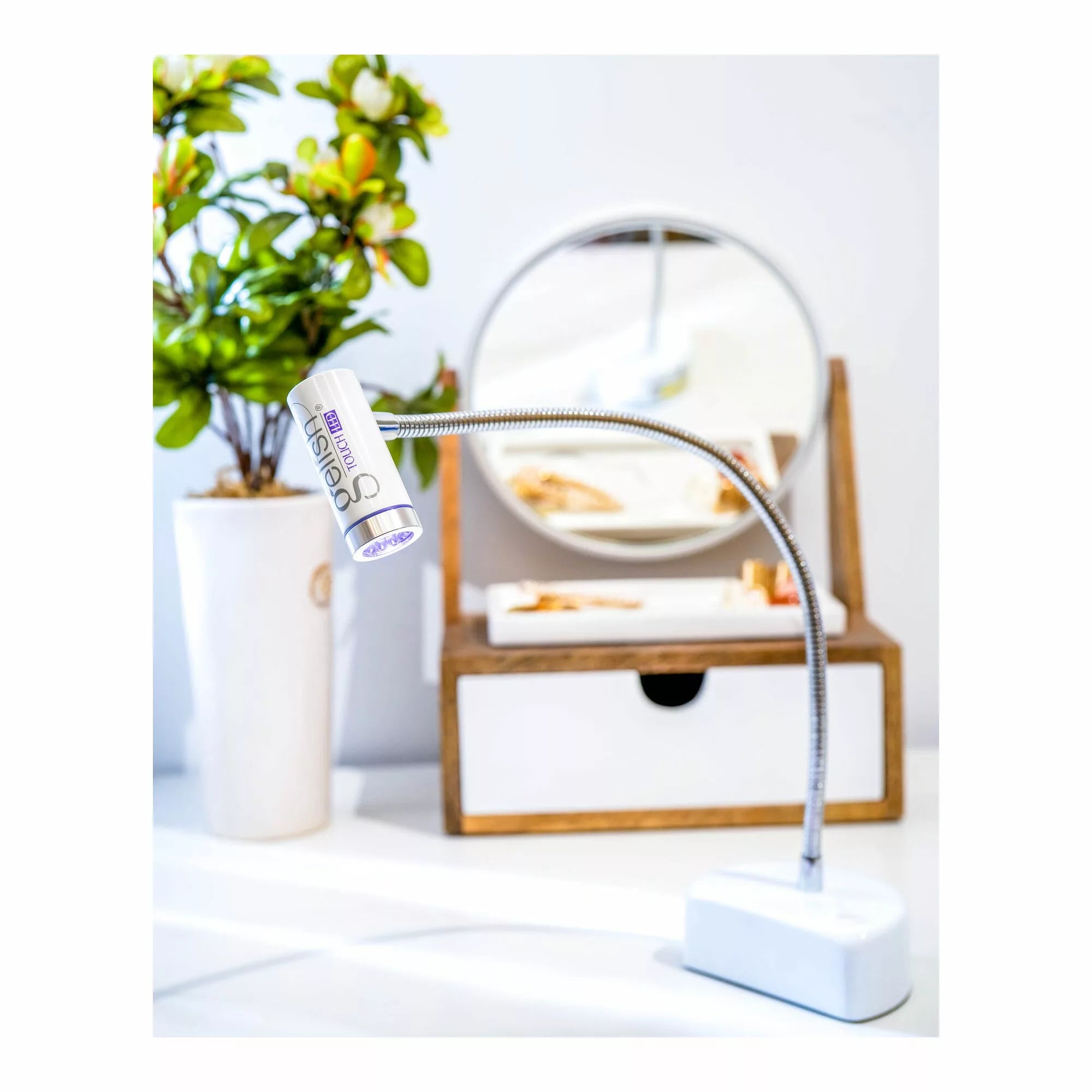 Gelish Soft Gel™ Touch LED Light