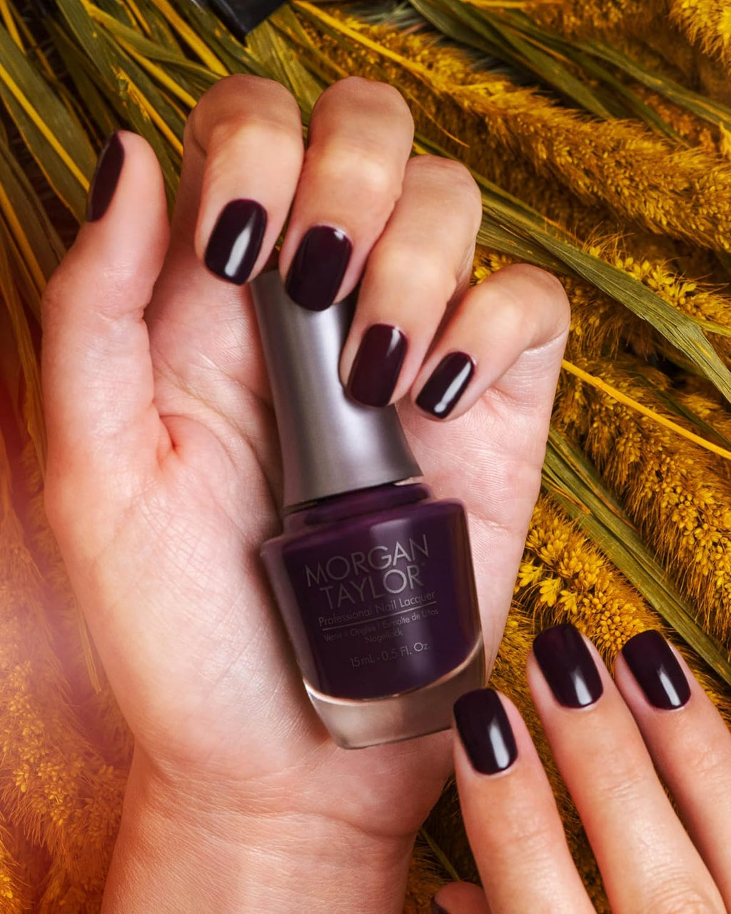 Morgan Taylor Nail Lacquer Love Me Like A Vamp, 0.5 oz
